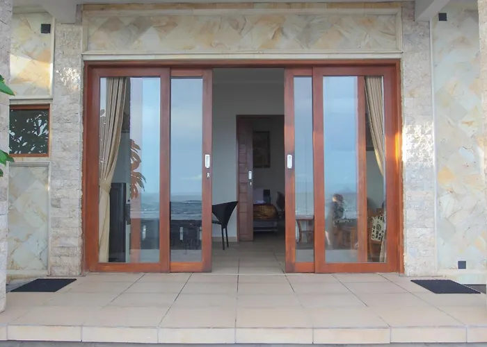 Hotel Temple Cafe & Seaside Candi Dasa (Bali)