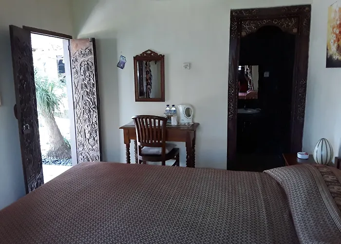 Temple Cafe & Seaside Hotel Candi Dasa (Bali)