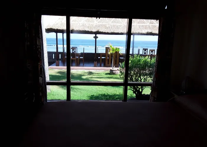 Temple Cafe & Seaside Hotel Candi Dasa (Bali)