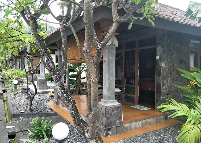 Temple Cafe & Seaside Hotel Candi Dasa (Bali)