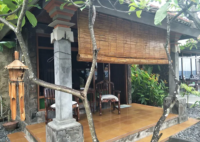Temple Cafe & Seaside 2* Candi Dasa (Bali)