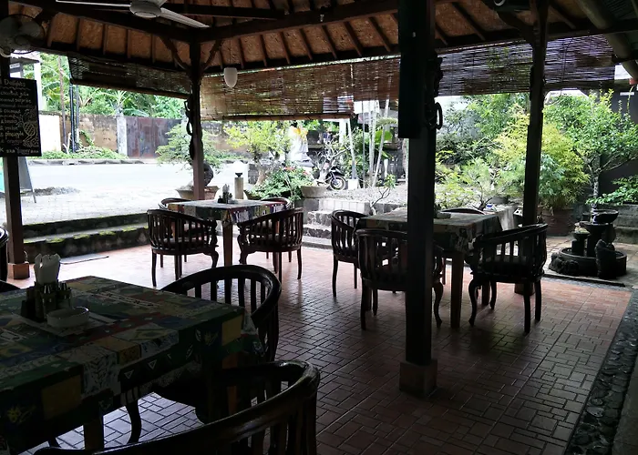 Hotel Temple Cafe & Seaside 2*