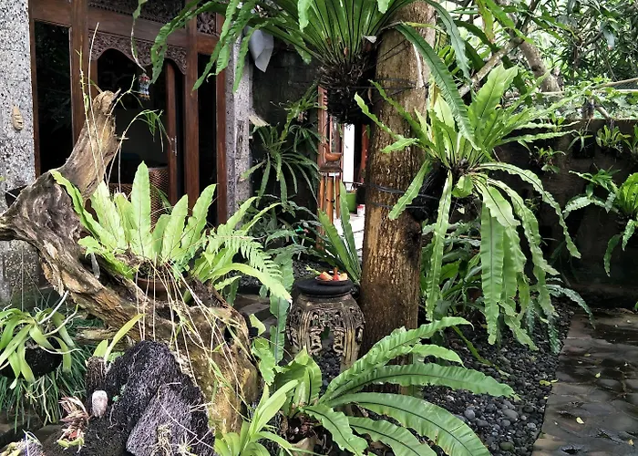 Temple Cafe & Seaside Hotel Candi Dasa (Bali)